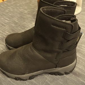 Merrell women’s winter boots- new with tags